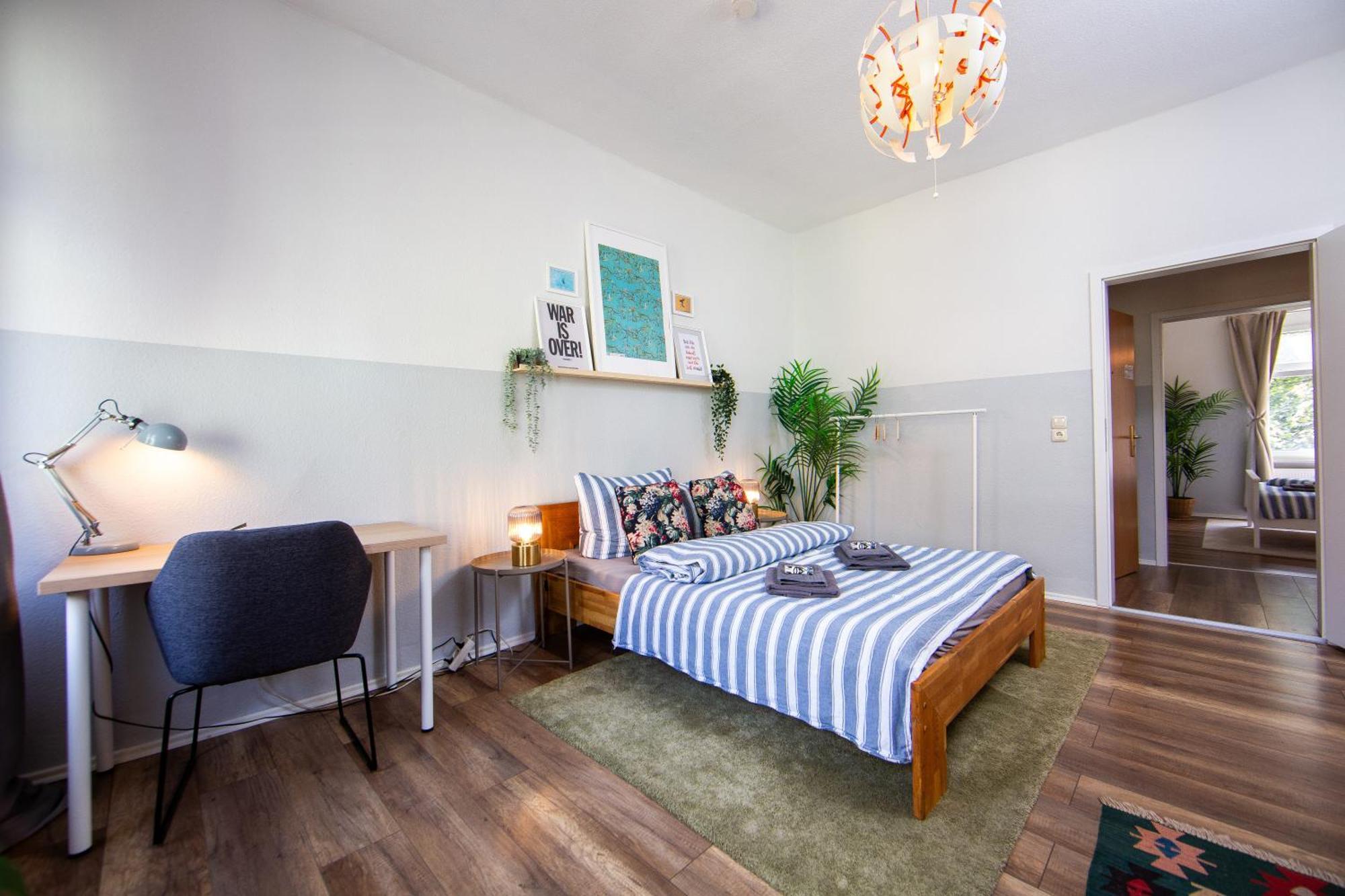 Grossraum-Apartments Mit 2Sz, Wz, Kueche, Smart-Tv, Parken, Etc แอร์ฟวร์ท ห้อง รูปภาพ