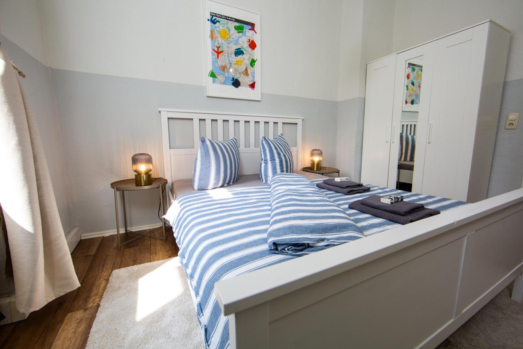 Grossraum-Apartments Mit 2Sz, Wz, Kueche, Smart-Tv, Parken, Etc แอร์ฟวร์ท ห้อง รูปภาพ