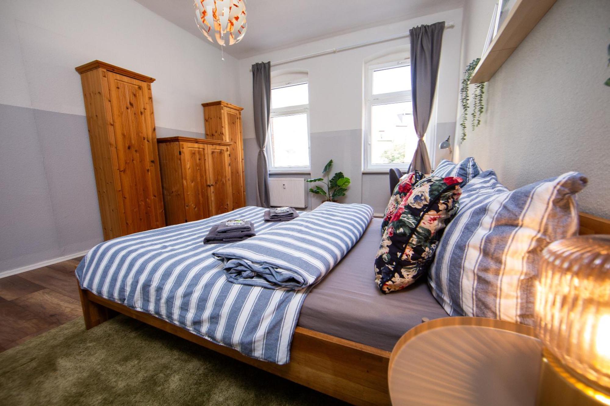 Grossraum-Apartments Mit 2Sz, Wz, Kueche, Smart-Tv, Parken, Etc แอร์ฟวร์ท ห้อง รูปภาพ