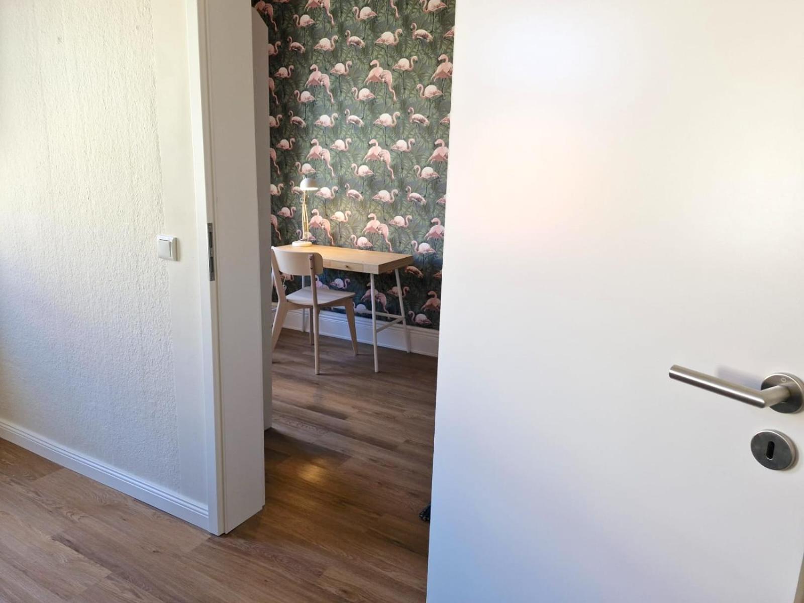 Grossraum-Apartments Mit 2Sz, Wz, Kueche, Smart-Tv, Parken, Etc แอร์ฟวร์ท ห้อง รูปภาพ
