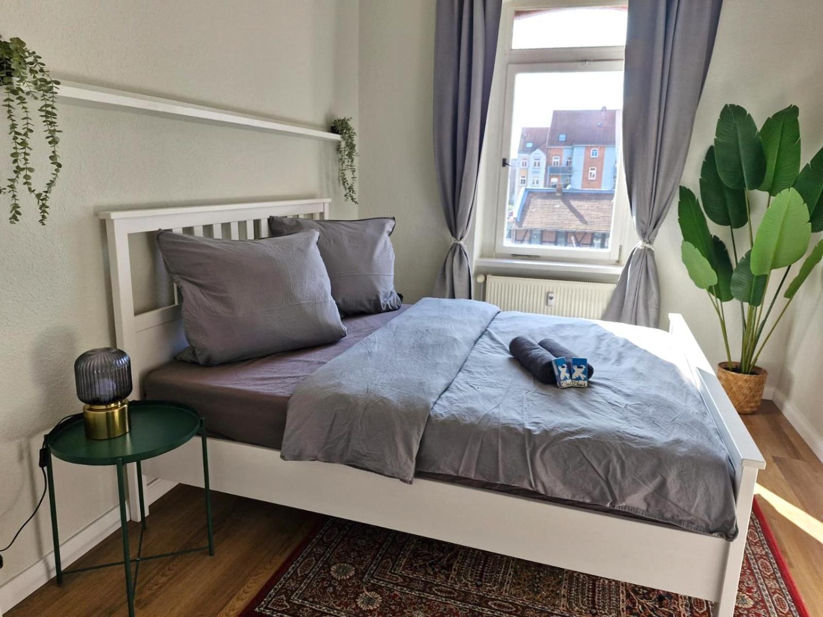 Grossraum-Apartments Mit 2Sz, Wz, Kueche, Smart-Tv, Parken, Etc แอร์ฟวร์ท ห้อง รูปภาพ